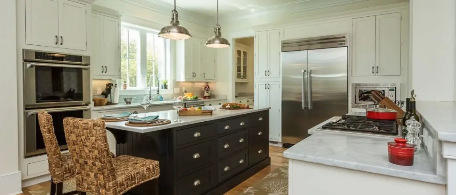 White and black inset shaker kitchen cabinets with marble countertops and chrome farmhouse pendant lighting White and black inset shaker kitchen cabinets with marble countertops and chrome farmhouse pendant lighting