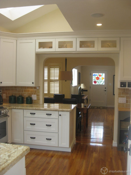 CliqStudios.com shaker Painted White Cabinets 3 CliqStudios.com shaker Painted White Cabinets 3