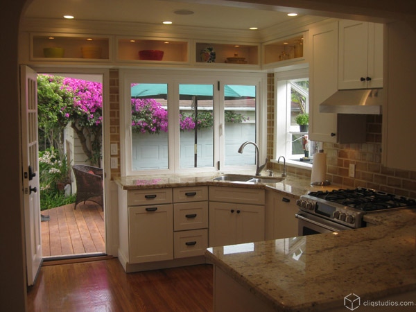 CliqStudios.com shaker Painted White Cabinets 5 CliqStudios.com shaker Painted White Cabinets 5