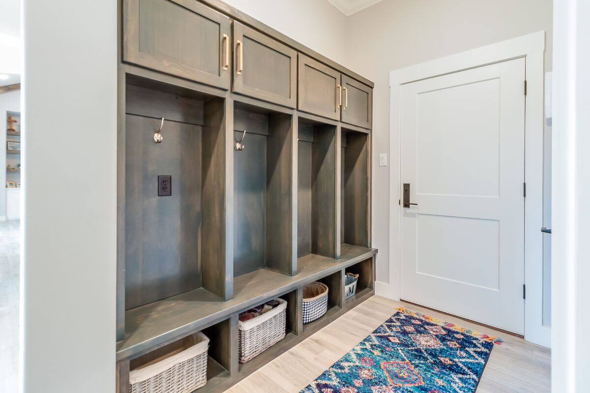 Brown shaker kitchen cabinets Brown shaker kitchen cabinets