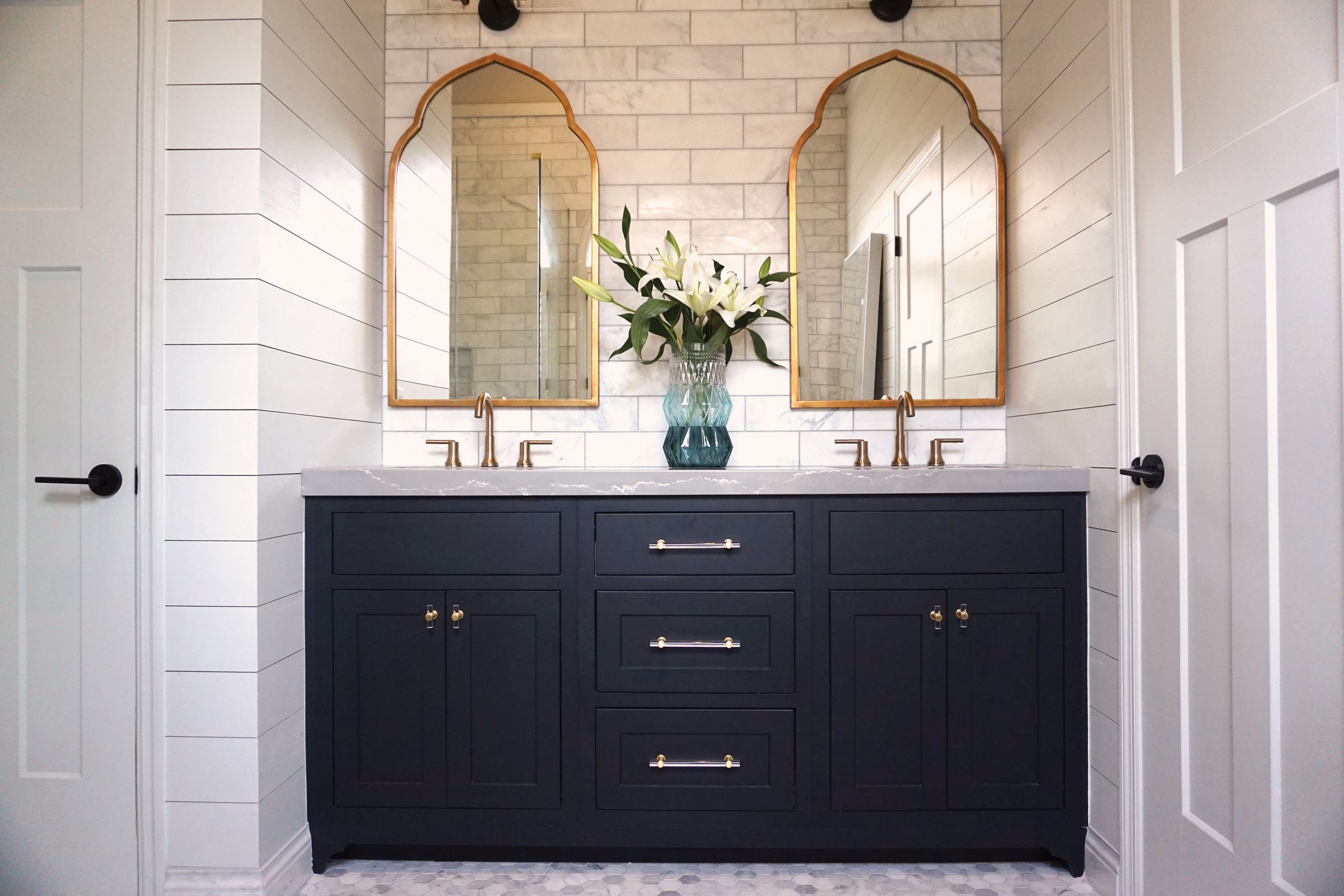 Find Your Perfect Bathroom Vanity Find Your Perfect Bathroom Vanity