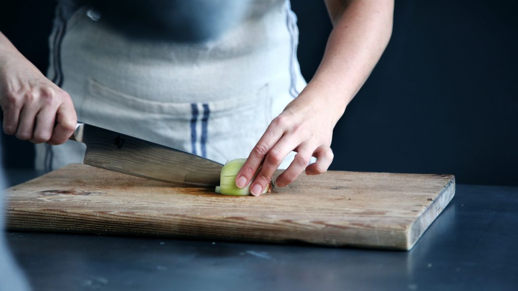 Cutting Boards - Size Matters! CliqStudios.com Cutting Boards - Size Matters! CliqStudios.com