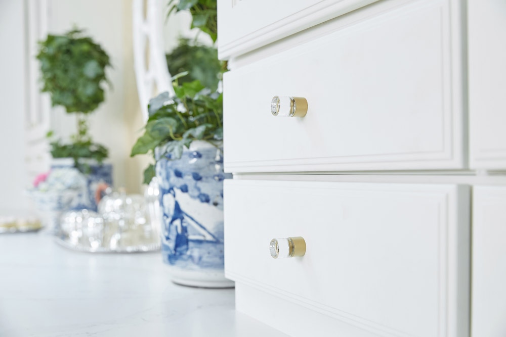 cliqstudios-decorative-white cliqstudios-decorative-white