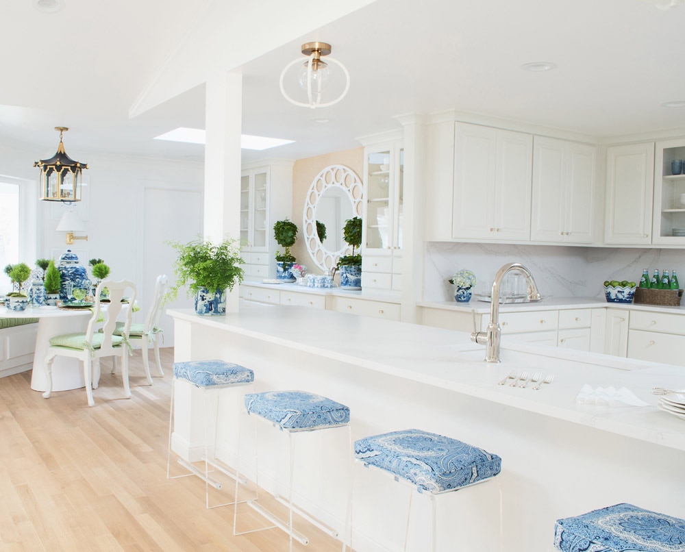 cliqstudios-decorative-white cliqstudios-decorative-white