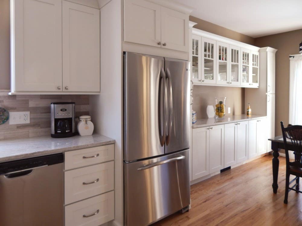 Built-in Buffet with Mullion Glass Door Cabinets Built-in Buffet with Mullion Glass Door Cabinets