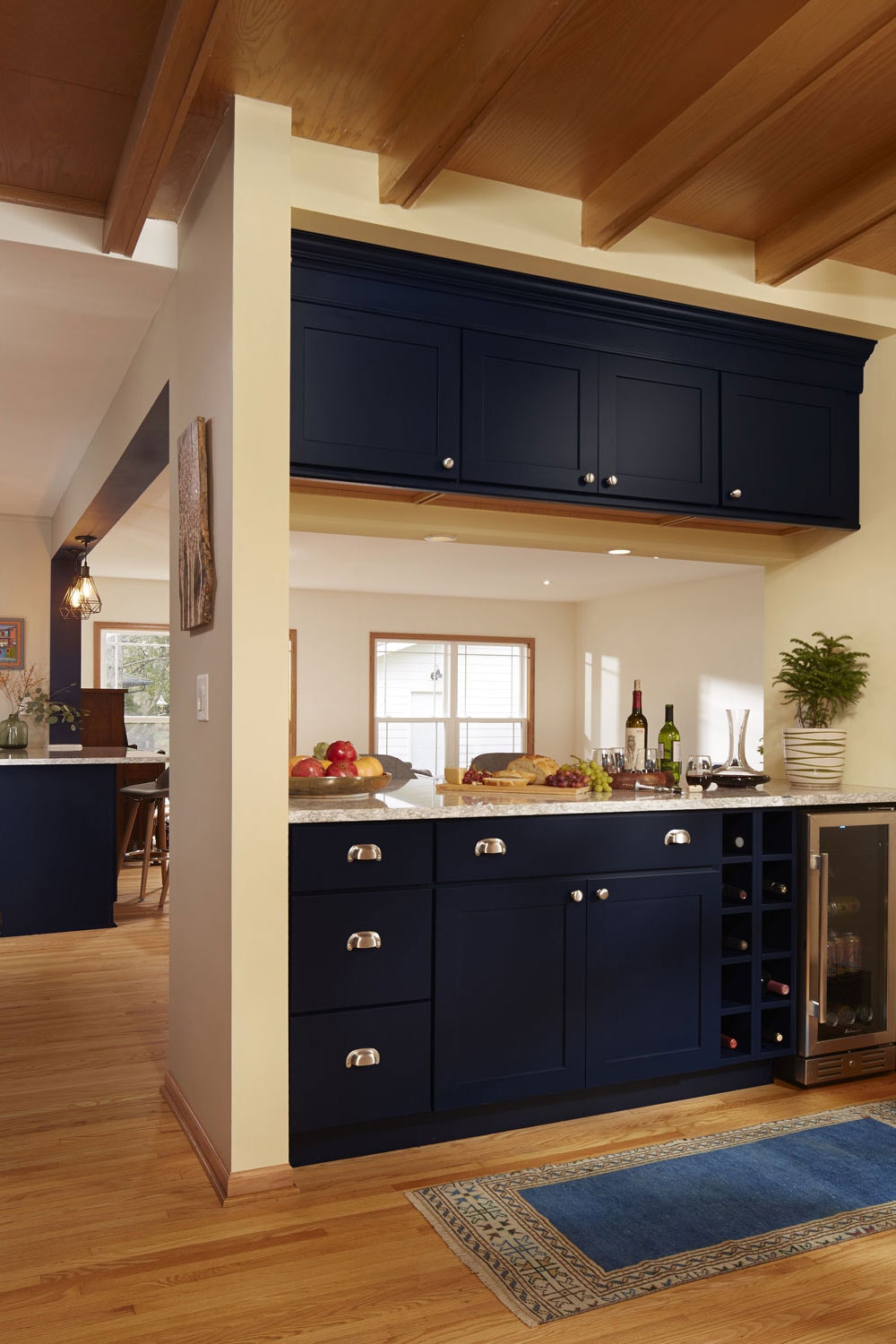 Shaker blue full wine bar Shaker blue full wine bar