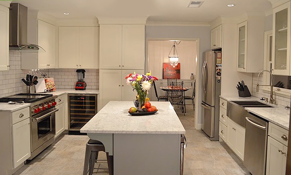 White transitional kitchen White transitional kitchen